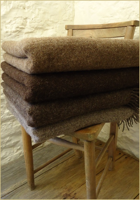 Cotswold Woollen Weavers' Natural British Wool Leno Throws