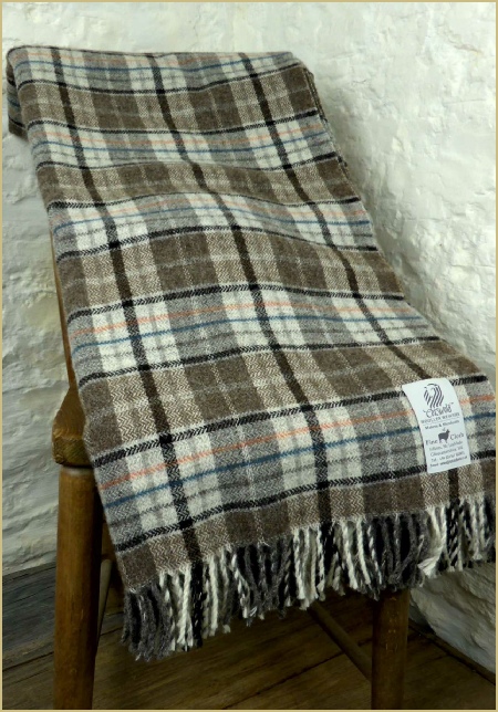 Cotswold Woollen Weavers' Welsh Country Rustic Plaid Throw Ecru/Moorit